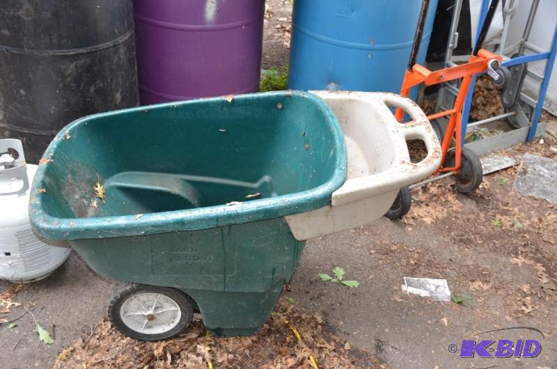 lot 265 image: Rubbermaid looking Garden Cart. &nbspStep 2 ...