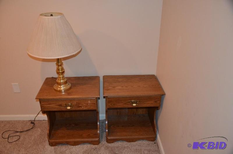lot 276 image: 2 night stand lamp tables and one lamp 22x16x...