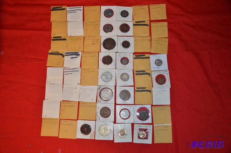 lot 31 image: Large lot of foreign coins...