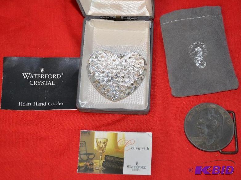 lot 33 image: WaterFord crystal heart hand cooler 1971 coi...