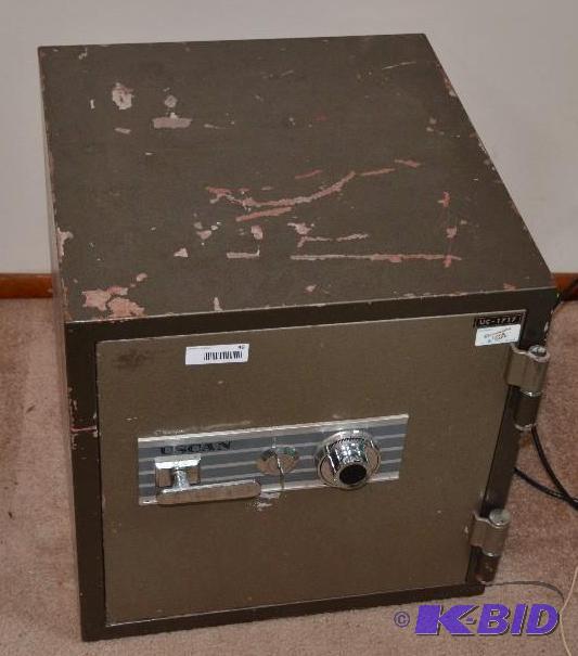 lot 49 image: Uscan Bloomington Lock-Safe. No Key It did ha...