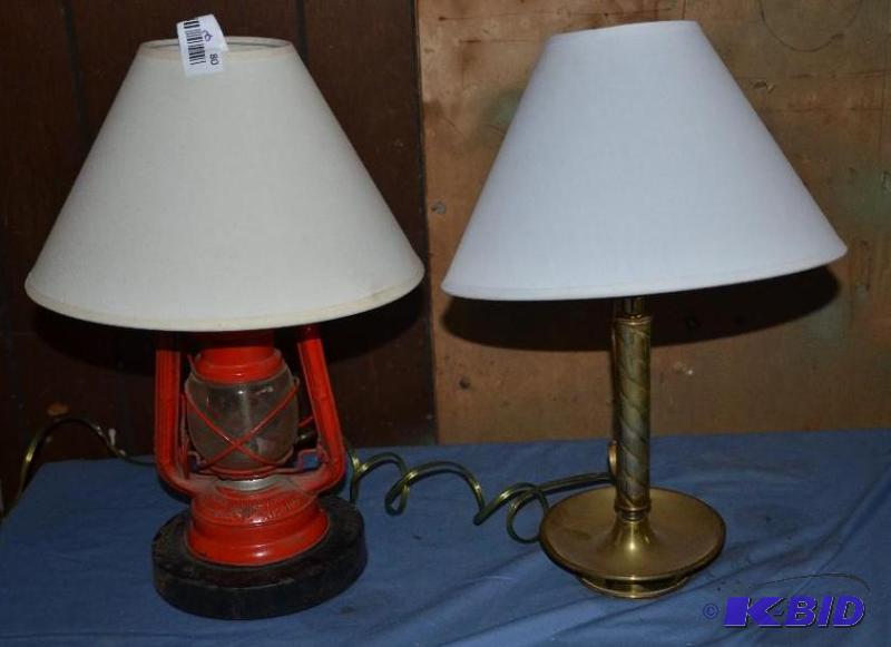 lot 80 image: 2 lamps - 1 is Winged Wheel kerosene lamp no....