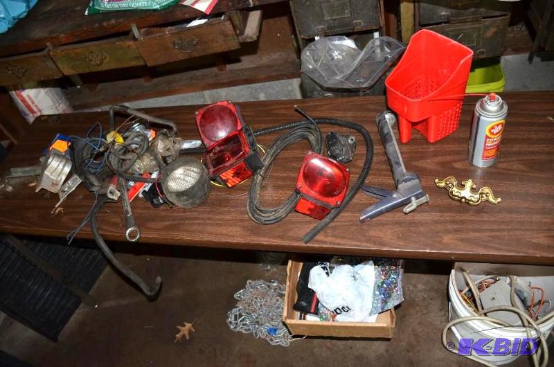 lot 86 image: trailer light kit...