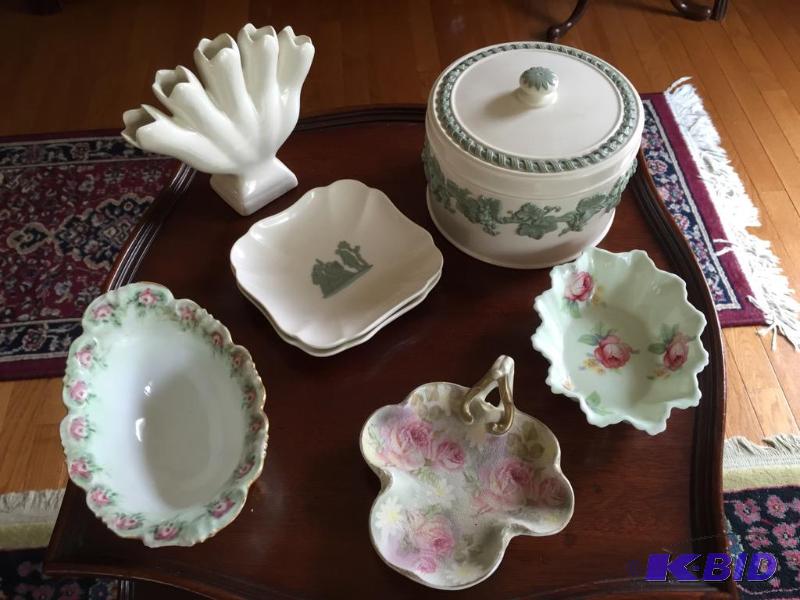 lot 110 image: Lovely Mixed Porcelain and China Lot