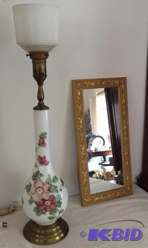 lot 118 image: Vintage Torchier Style Lamp Hand Painted and Signed