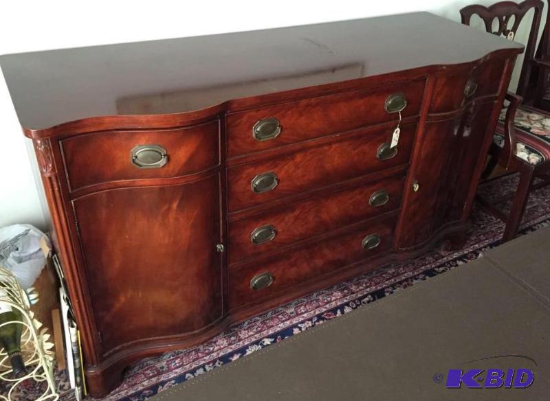 lot 13 image: Lovely Buffet by Morganton