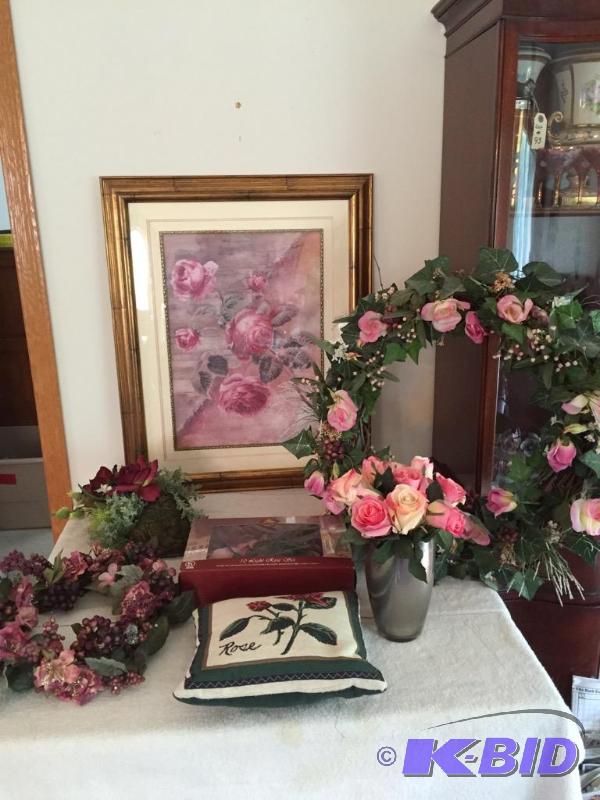lot 183 image: Floral Home Decor