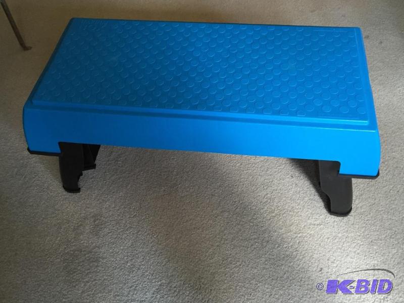 lot 200 image: The Firm Box Aerobic Step