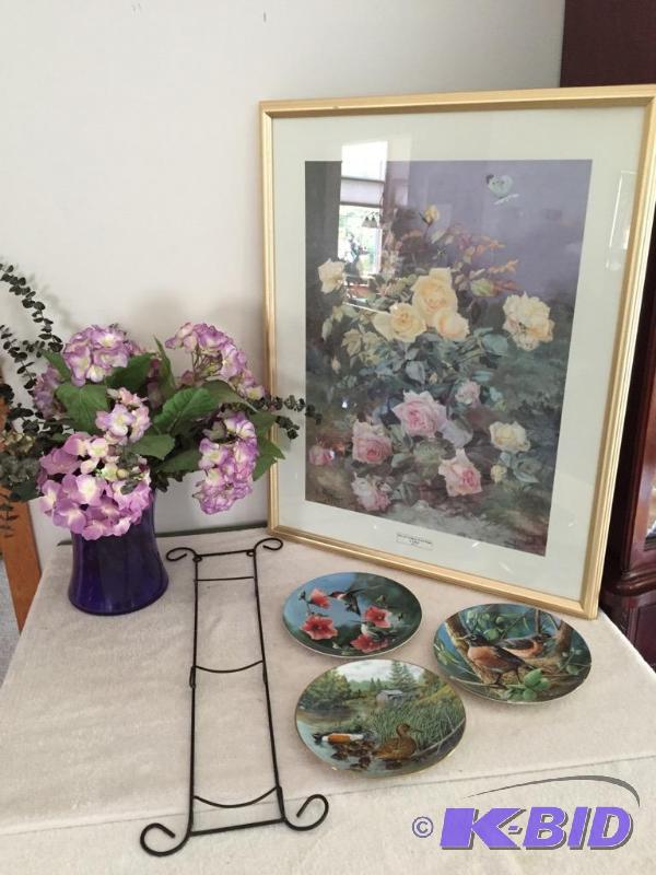 lot 204 image: Decorative Home Decor