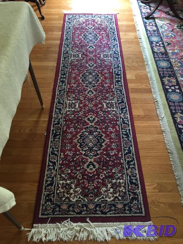 lot 208 image: Great Oriental Style Runner