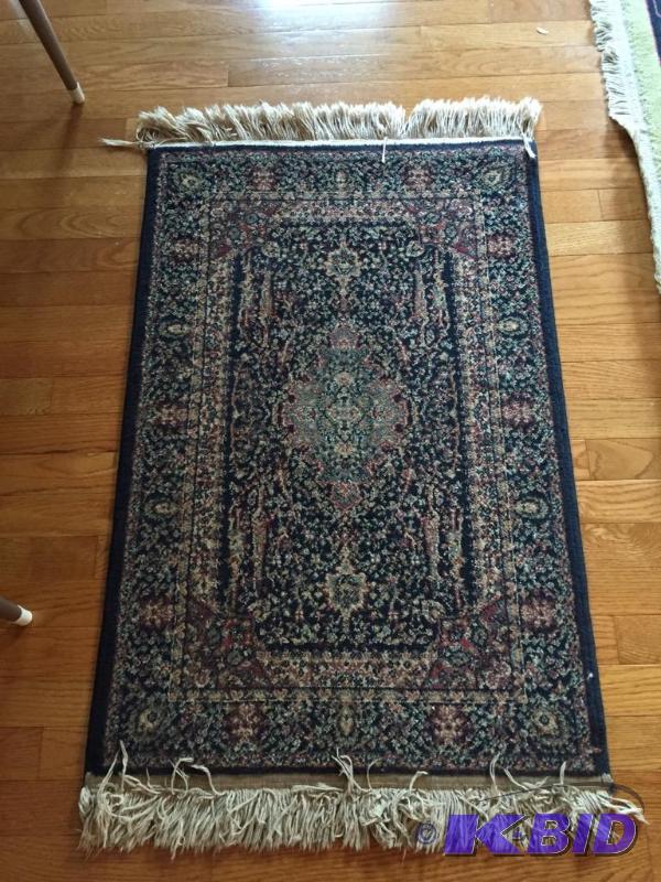 lot 214 image: Oriental Style Area Rug