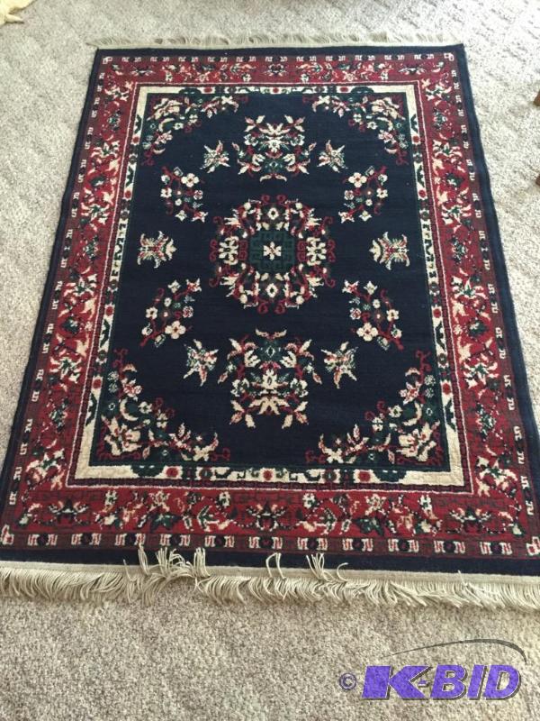 lot 219 image: Oriental Style Area rug