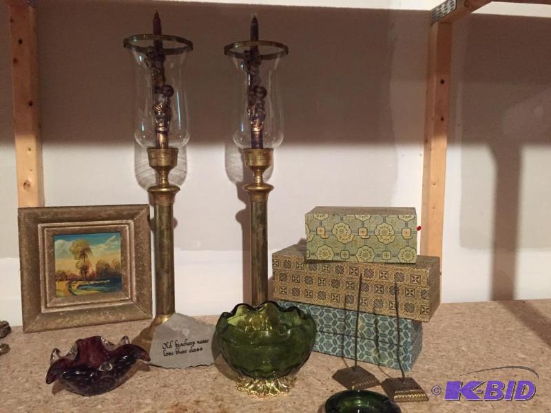 lot 232 image: Decorative Home Decor