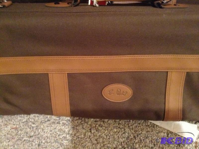 lot 284 image: Garment Bag