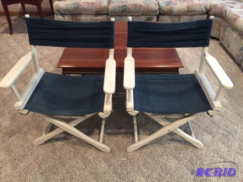 lot 33 image: Nice Pair of Director Style Chairs