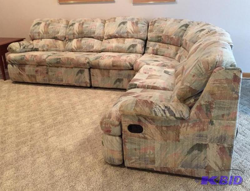 lot 51 image: Sectional Sofa with Recliners