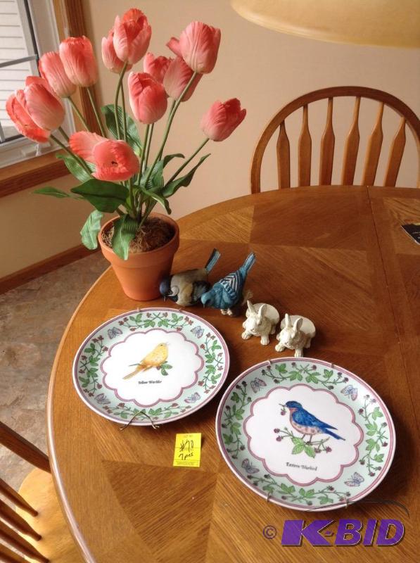 lot 70 image: Bird Lot - Plates and Figurines