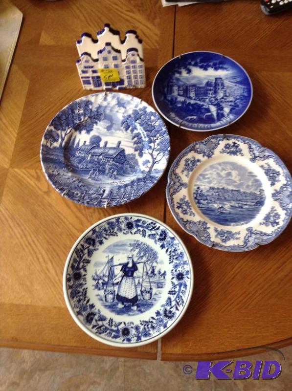 lot 73 image: Blue and White Plates and Napkin Holder