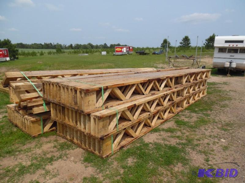 1 bundle of 12 Brand New Floor Trusses
