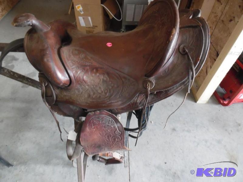 Saddle