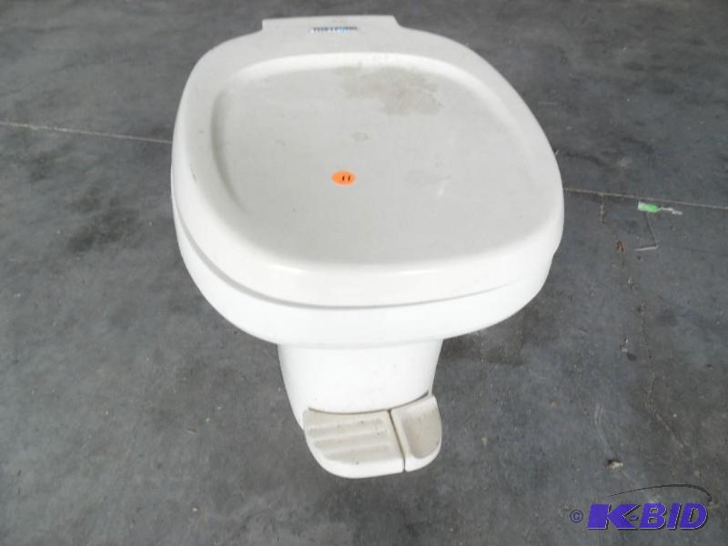 lot 31 image: RV Toilet