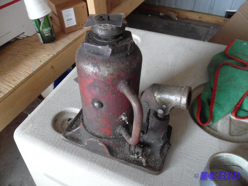 lot 49 image: Misc. Item