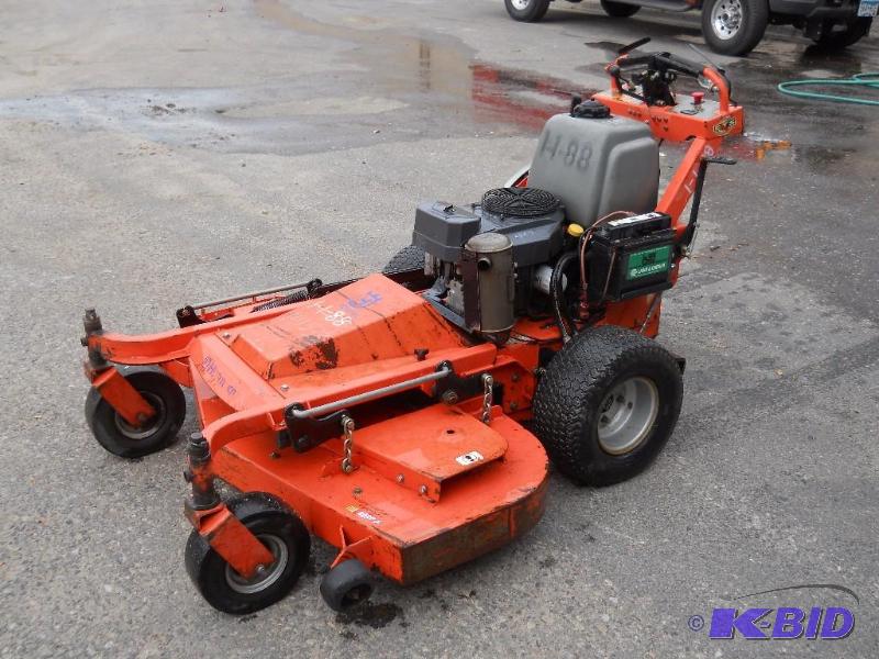 lot 4 image: Husqvarna WHF4818 ETS Zero Turn Lawnmower. Hydrostatic.