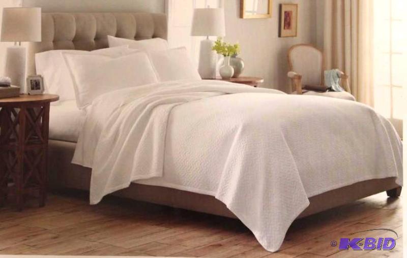 Liz Claiborne Quilted Full Queen Bedspread White