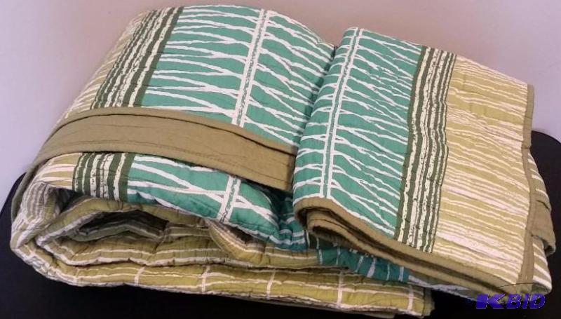 Studio Green and Teal Quilt.  FullQueen and 1 Sham.  Out of Package.