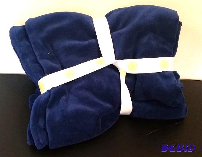 Large Navy Blue Plush Throw Blanket.  With Tags