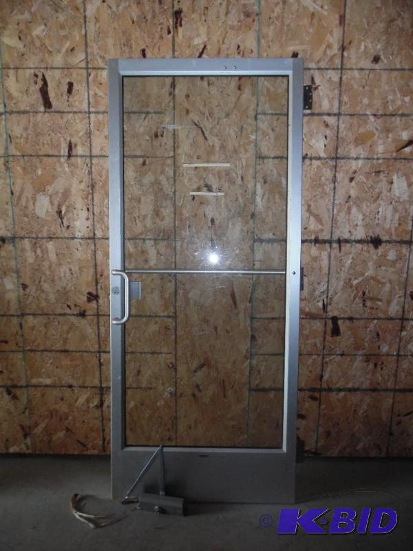 lot 11 image: Single Commercial Door