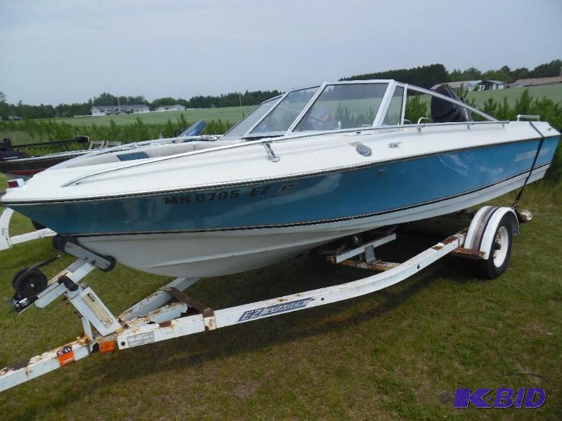 1985 Crestliner
