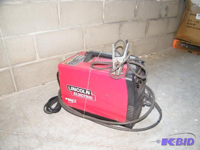 Lincoln Electric Welder - Model 140HD - Comes...