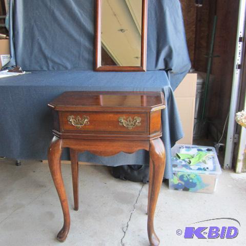 Queen Anne Table, Mirror