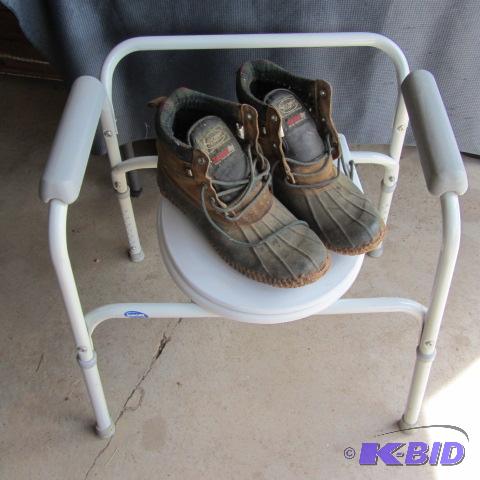 Camp Chair, Boots