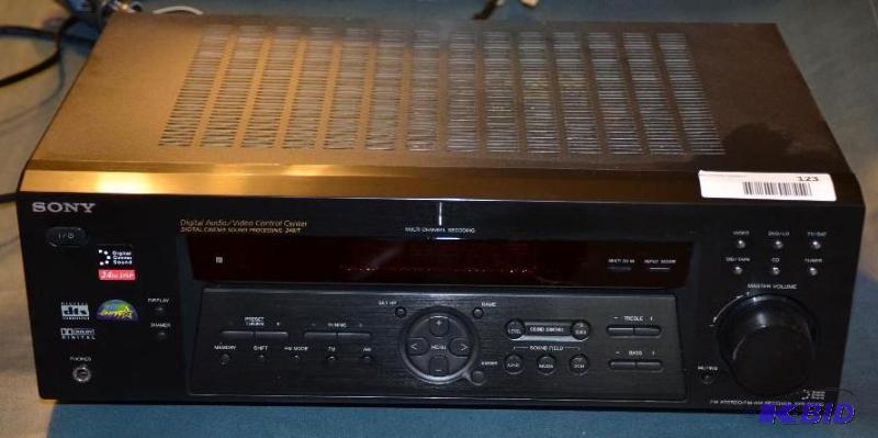 lot 123 image: Sony STRDE475 Dolby Digital Receiver   Home t...