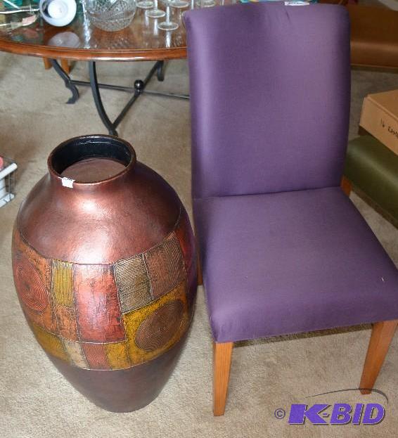 lot 17 image: 32 inch Decorative Art Deco Vase- chair not i...
