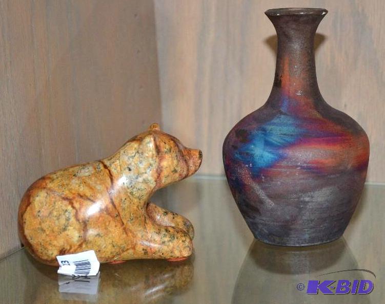 lot 23 image: Punesuk Alaska marble bear, signed 1990 Signe...