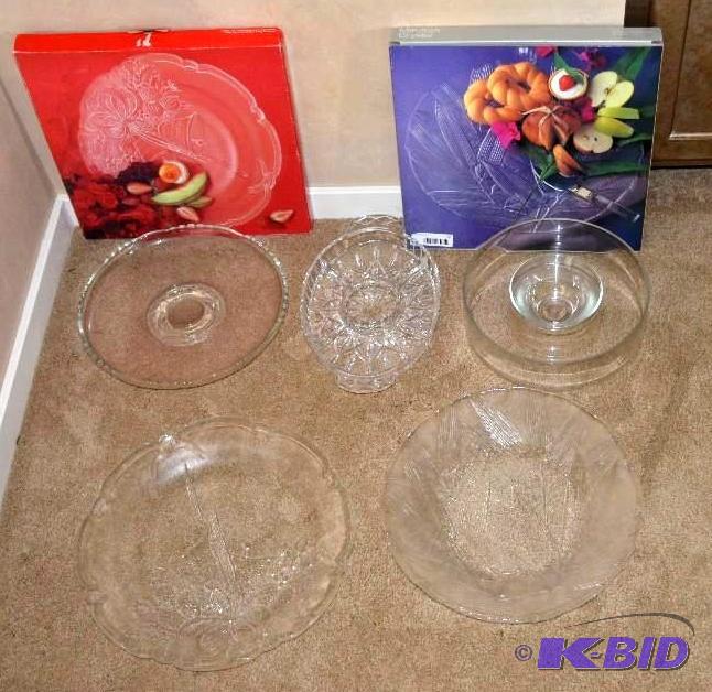 lot 37 image: Lot of glassware including Mikasa Crystal Ho...