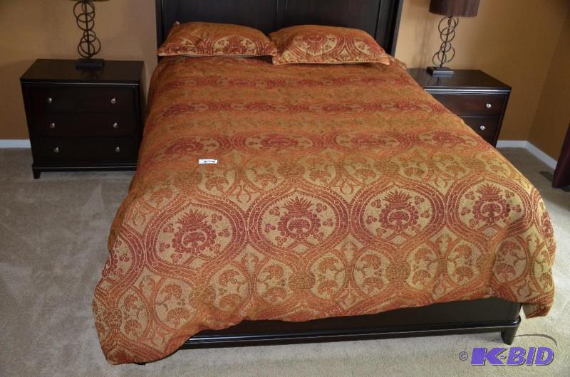 lot 53 image: RedOrange comforter and matching shams  Plea...