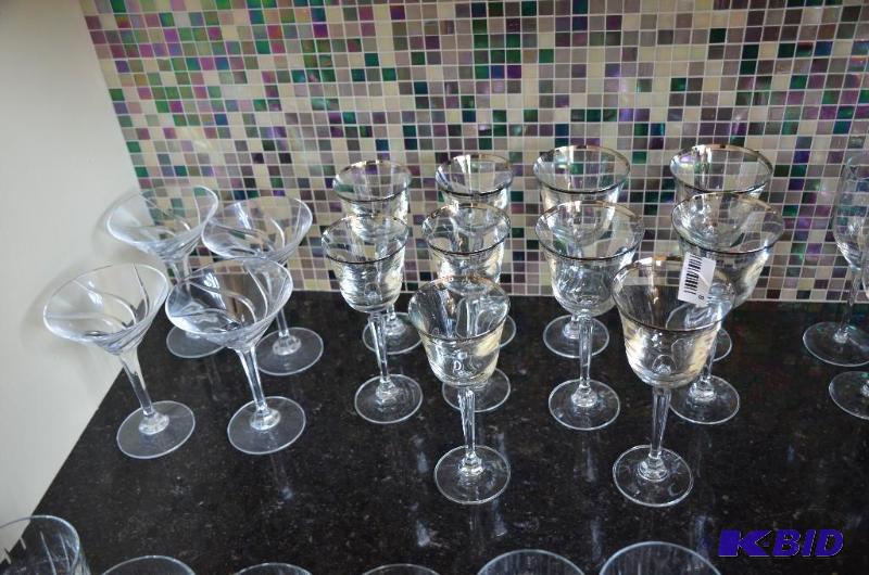 lot 8 image: 10 Silver rimmed goblets, Dorothy Thorpe, 4 c...