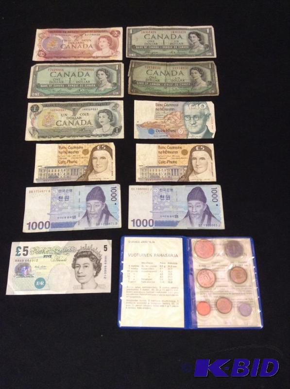 Collection of World Paper Currency & Coin Set