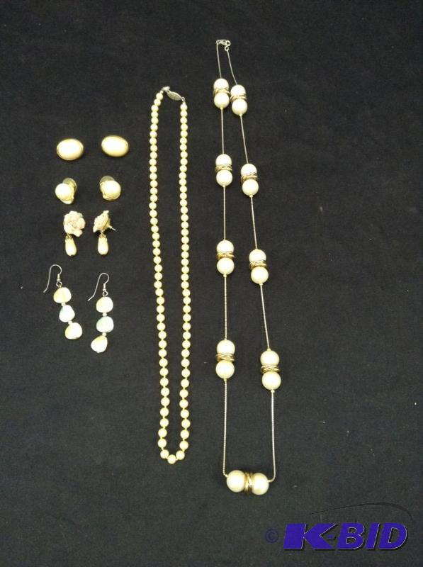 Pearl Type Necklaces & Earrings