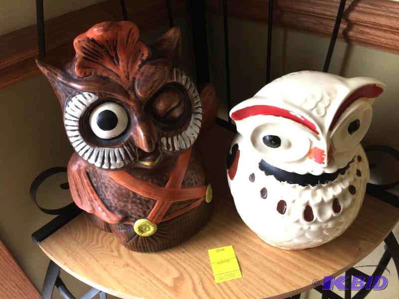 Two Owl Cookie Jars