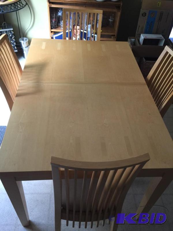 Light Finish Contemporary Dining Table with Four Chairs