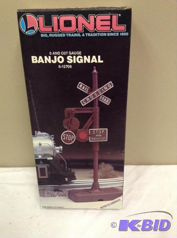 lot 105 image: Lionel Banjo Signal