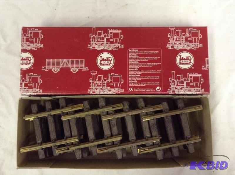 lot 129 image: LGB #10080 G Scale Straight Railroad Train Tracks