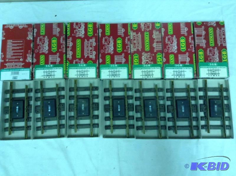 lot 150 image: LGB #1015 T & #10152 G Scale Railroad Train Track