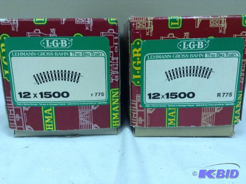 lot 154 image: LGB #1500 G Scale Railroad Train Tracks
