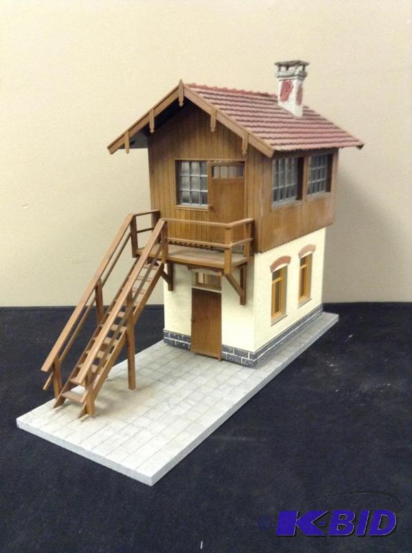 lot 191 image: G Scale Tower Train Building